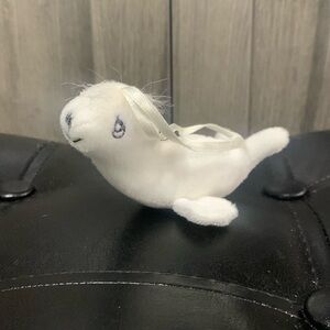 Precious Moments Tiny Tender Tails White Baby Seal Plush Beanie Ornament & Tag